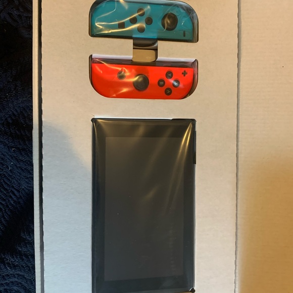 Nintendo switch - Picture 2 of 3
